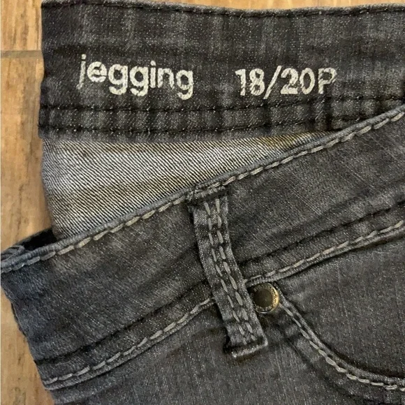 Avenue-women’s Jeggings - Picture 4 of 6